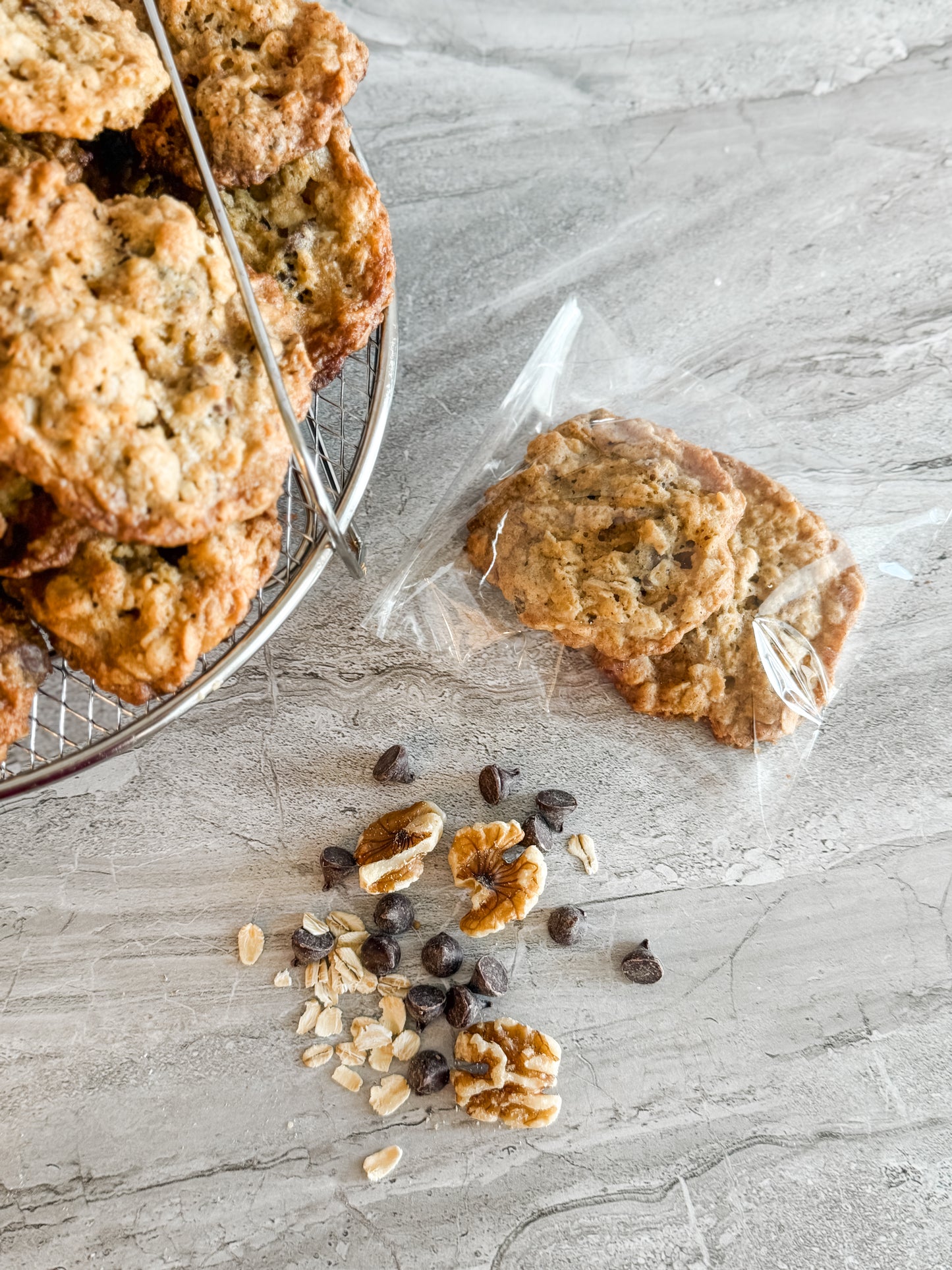 2-Pack Oatmeal Chocolate Chip Cookies